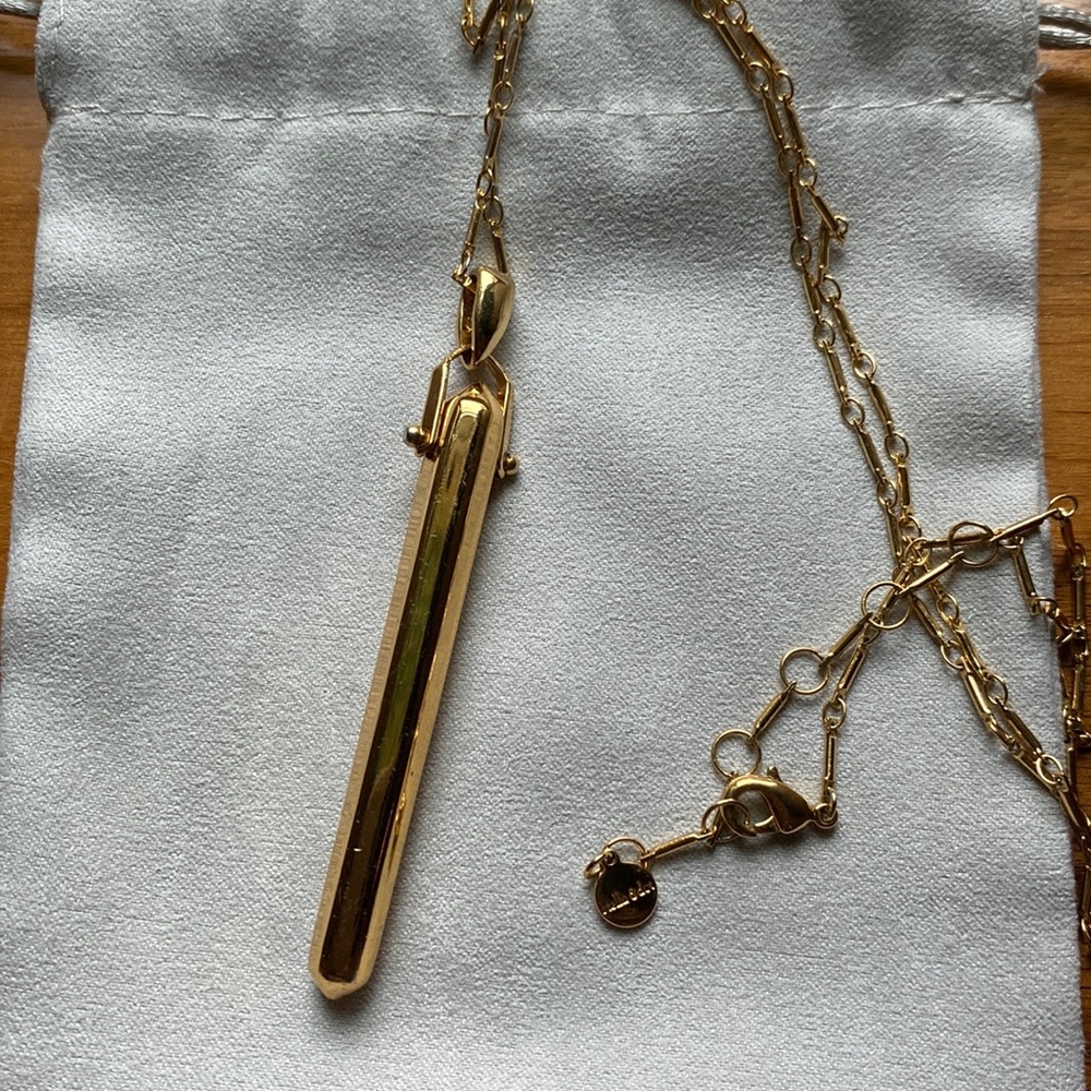 STELLA & DOT NECKLACE